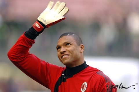 BBC：梅努薪资较低，曼联清楚若让他离队得花更多钱引援（BBC：梅努收入不高，曼联清楚放走他将付出更高引援成本）