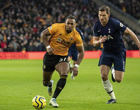 每体：孔德提前退出巴萨今日训练，出战塞尔塔成疑（每体：孔德今日巴萨训练提前离场，出战塞尔塔存疑）