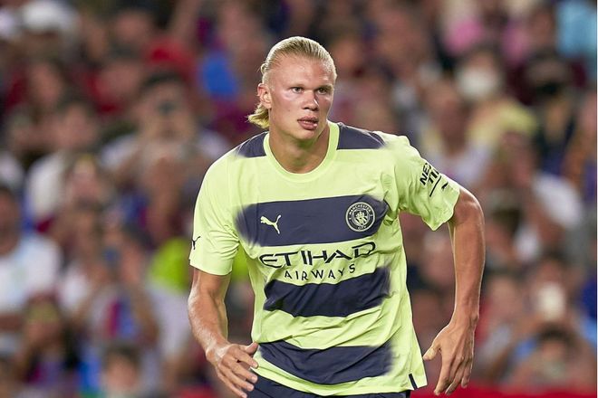 南美国家队历史射手榜全新发布！梅西114球领跑，效率仅次内马尔位居第二（南美队史射手榜新鲜出炉：梅西114球登顶，效率仅逊内马尔列第二）